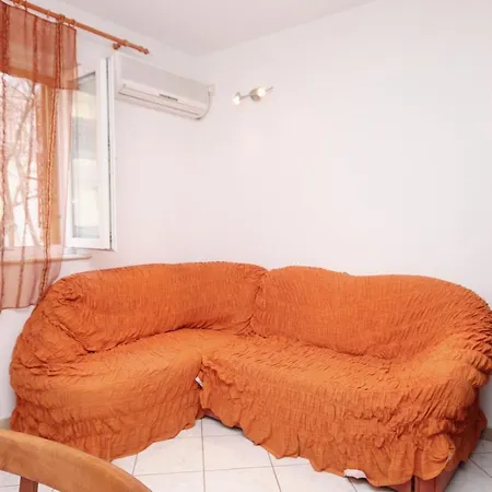 With Parking Space Supetar, Brac - 6037 Супетар