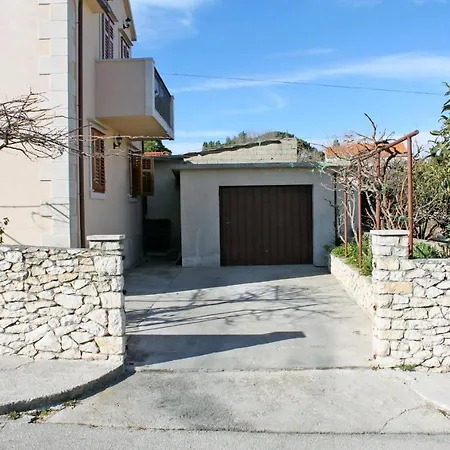 Apartamento With Parking Space Supetar, Brac - 6037 *