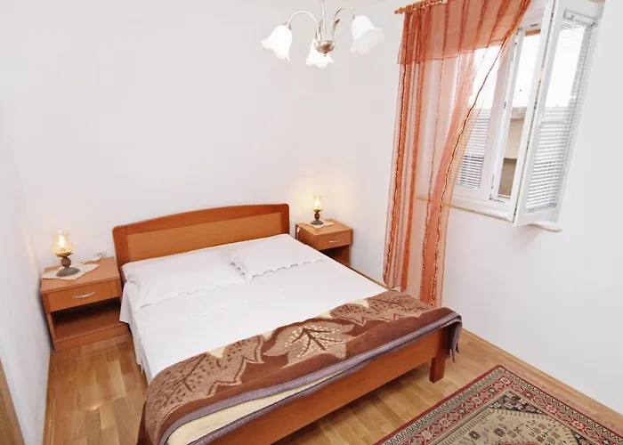 Apartamento With Parking Space Supetar, Brac - 6037